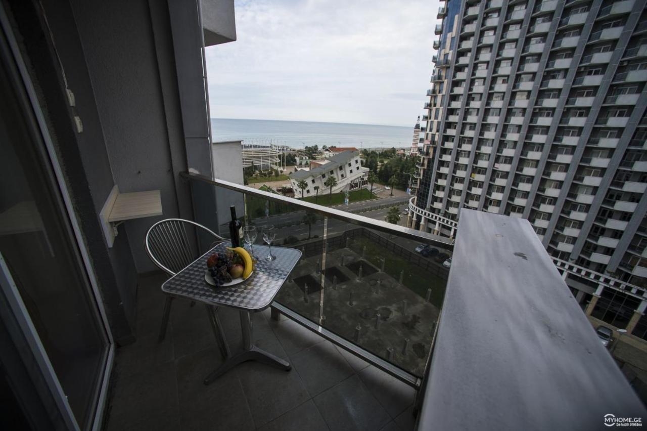 Royal Apartments Batumi Exterior foto