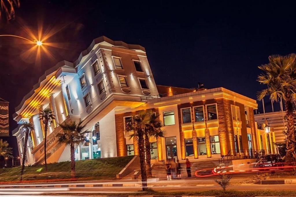 Royal Apartments Batumi Exterior foto