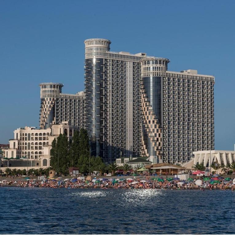 Royal Apartments Batumi Exterior foto